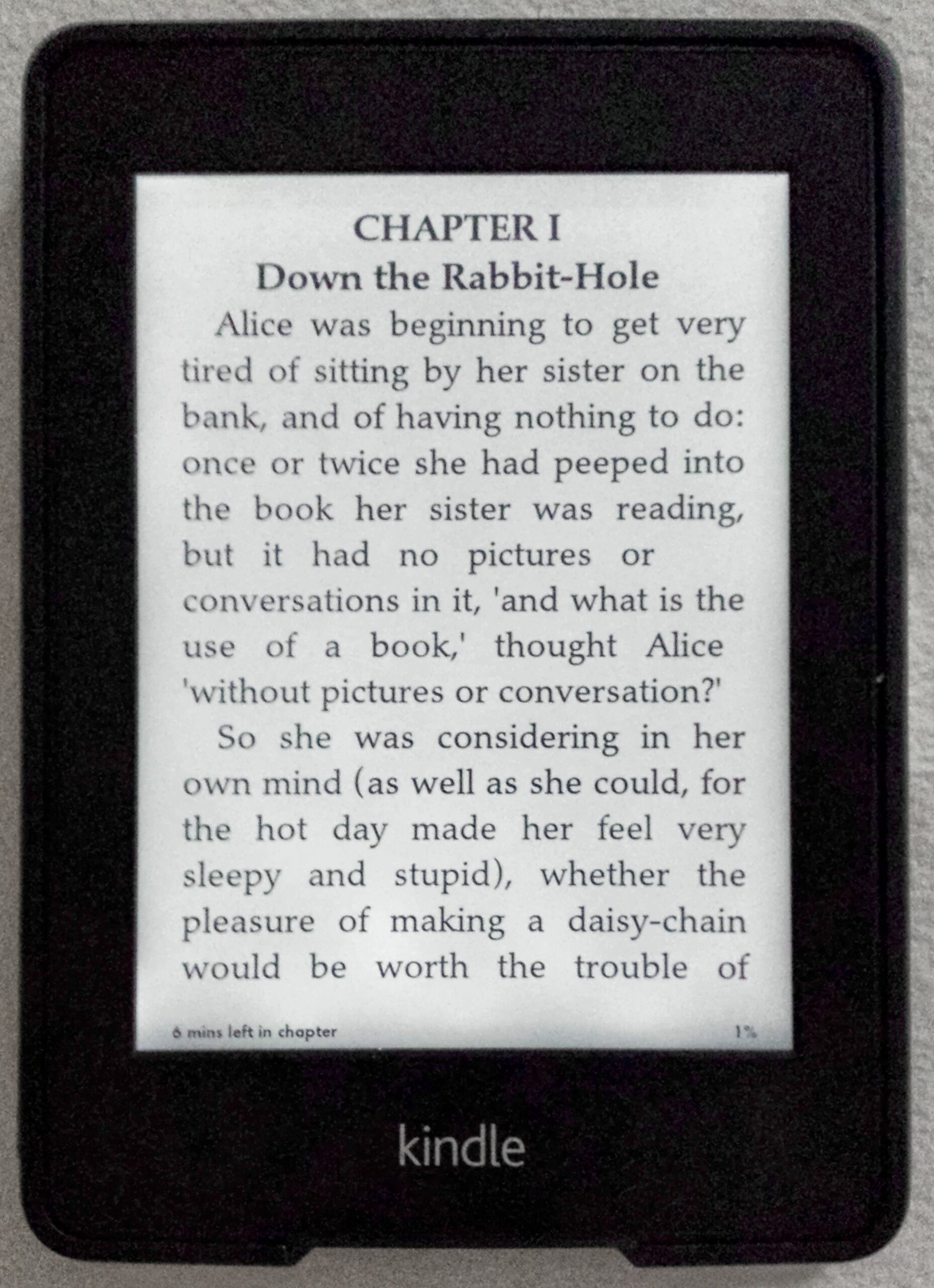 Kindle Paperwhite端末の正面写真
